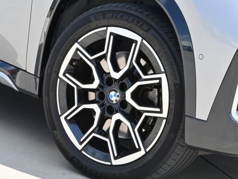 Certified 2024 BMW X1 xDrive28i w/ Premium Package image 11