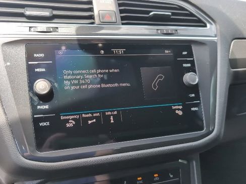 Certified 2023 Volkswagen Tiguan SE R-Line FWD image 16