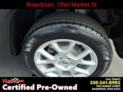 Used 2022 Jeep Renegade Latitude AWD/4WD image 15
