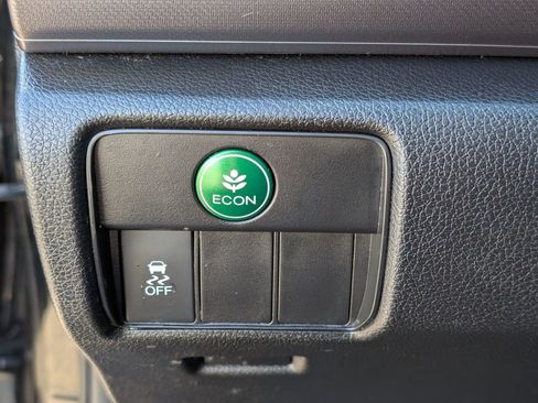 Used 2015 Honda Accord LX image 19