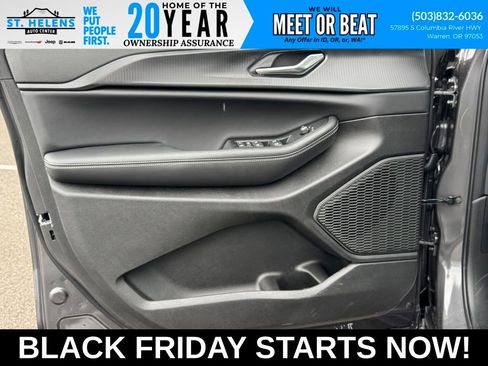 New 2025 Jeep Grand Cherokee Laredo X w/ Luxury Tech Group I image 19