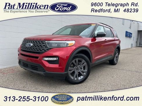 Certified 2024 Ford Explorer XLT w/ Equipment Group 202A image 1