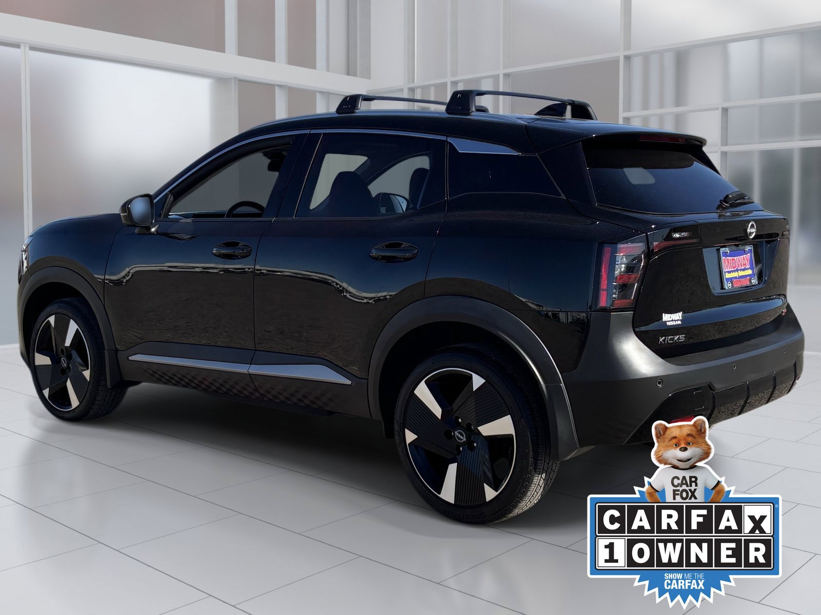 Certified 2026 Nissan Kicks SR w/ Cold Weather Package FWD image 4