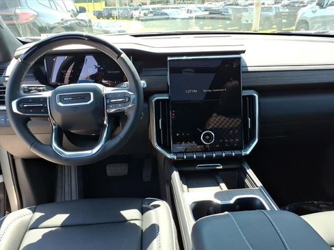 New 2026 GMC Acadia Denali w/ Super Cruise Package image 16