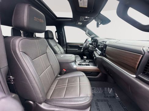 Certified 2022 Chevrolet Silverado 1500 High Country w/ High Country Premium Package image 29