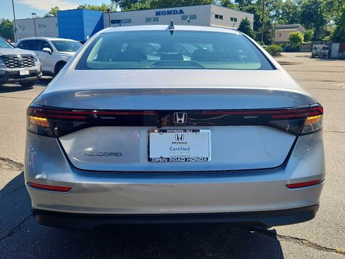 Certified 2023 Honda Accord EX image 5