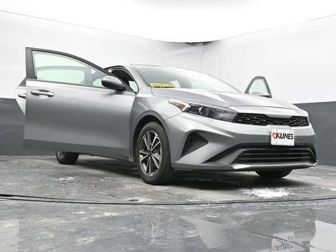 Used 2024 Kia Forte LXS image 63