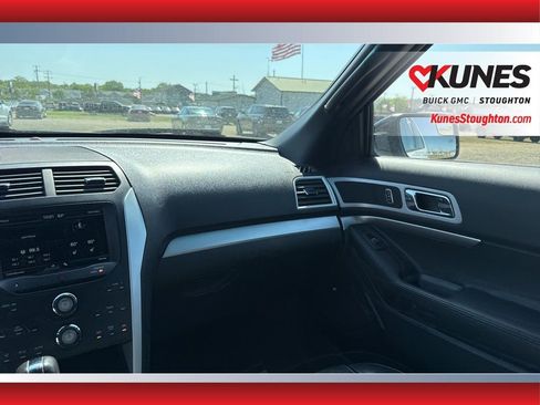 Used 2013 Ford Explorer XLT AWD/4WD image 36