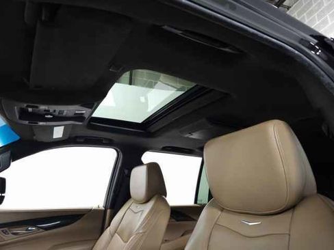 Used 2018 Cadillac Escalade ESV Platinum image 19