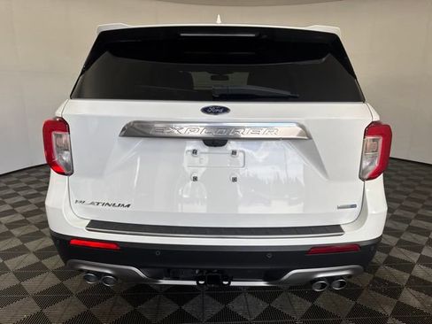 Certified 2020 Ford Explorer Platinum w/ Premium Technology Package AWD/4WD image 25