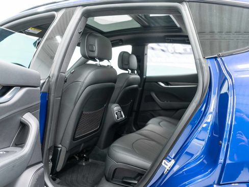 Used 2022 Maserati Levante GT AWD/4WD image 27