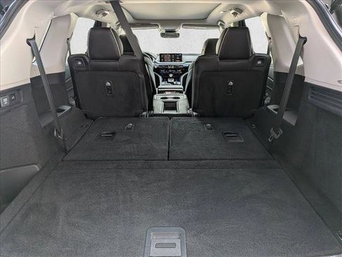 Used 2023 Acura MDX SH-AWD w/ Advance Package image 6