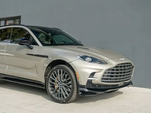 Used 2023 Aston Martin DBX 707 image 42
