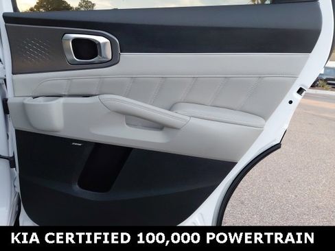 Certified 2021 Kia Sorento SX image 28