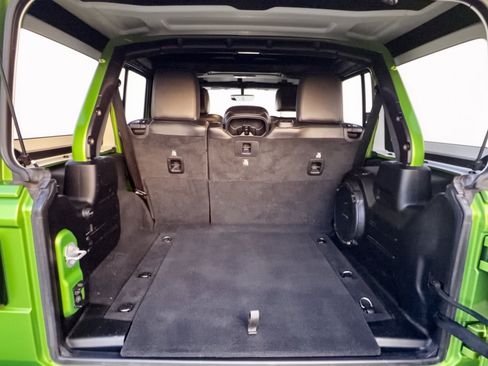 Used 2019 Jeep Wrangler Unlimited Rubicon AWD/4WD image 28