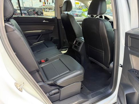 Used 2022 Volkswagen Atlas SE w/ Panoramic Sunroof Package AWD/4WD image 27