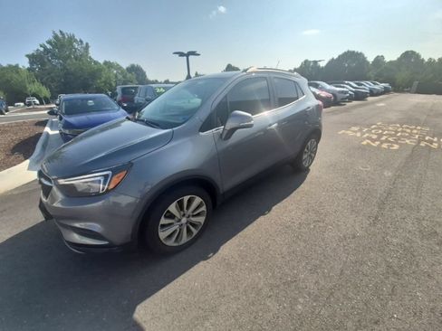Used 2019 Buick Encore Preferred FWD image 1