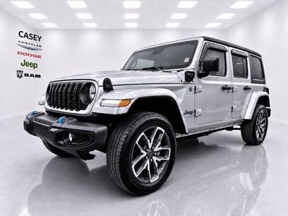 Used 2024 Jeep Wrangler Unlimited w/ Convenience Group
