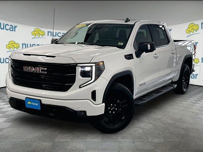 Used 2026 GMC Sierra 1500 Elevation w/ Elevation Premium Package