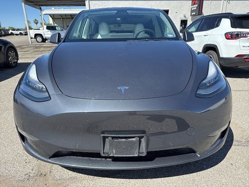 Used 2021 Tesla Model Y Long Range AWD/4WD image 2
