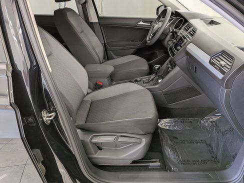Used 2019 Volkswagen Tiguan S w/ Driver Assistance Package AWD/4WD image 29