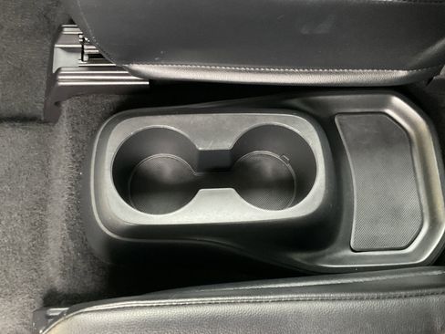 Used 2022 Toyota Highlander XLE image 37