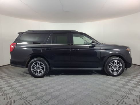 Used 2025 Ford Expedition Active image 2
