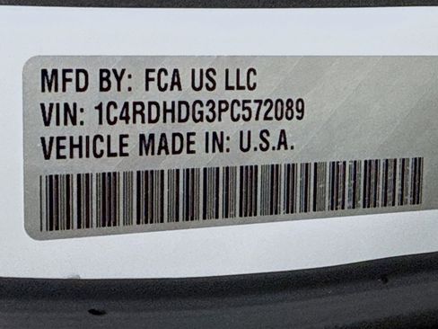 Used 2023 Dodge Durango GT image 40