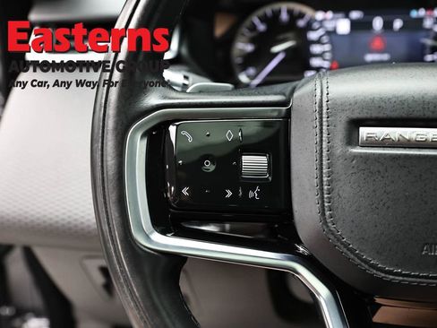 Used 2022 Land Rover Range Rover Velar R-Dynamic S image 15