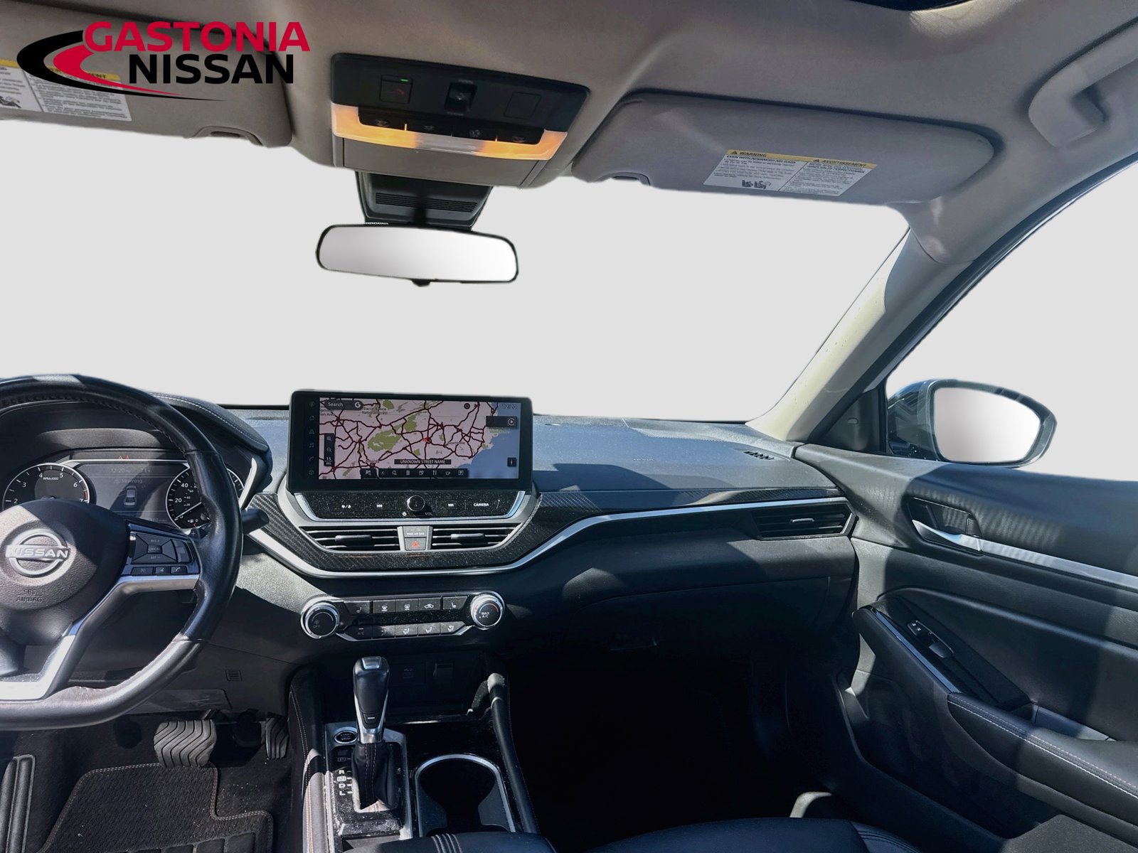 Used 2024 Nissan Altima 2.5 SR w/ SR Premium Package FWD image 31