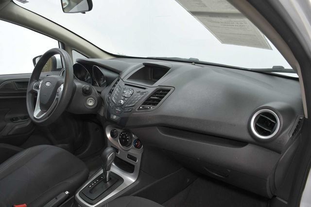 Used 2018 Ford Fiesta SE FWD image 11