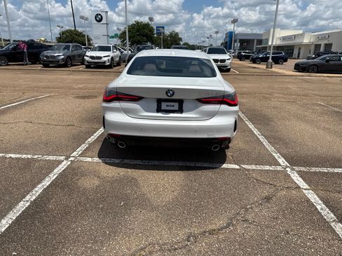 Used 2024 BMW 430i Coupe w/ Convenience Package RWD image 6