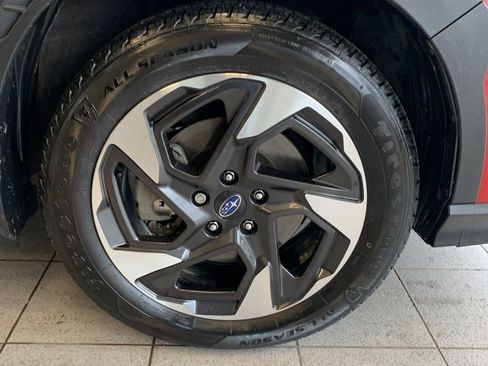 Certified 2024 Subaru Crosstrek 2.5i Limited w/ Crosstrek Mirror Package image 17