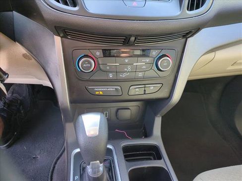 Used 2017 Ford Escape SE w/ Equipment Group 201A image 14