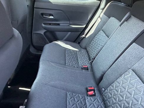 Used 2026 Nissan Kicks SV FWD image 27