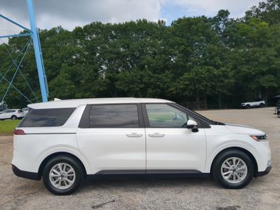 Used 2023 Kia Carnival LX