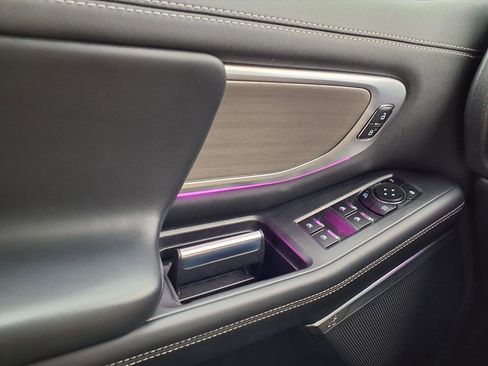 Used 2025 Ford Expedition Max Platinum image 7