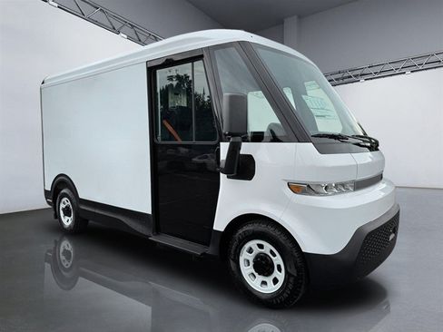 Used 2024 Chevrolet Brightdrop 400 w/ Commercial Equipment Package AWD/4WD image 9