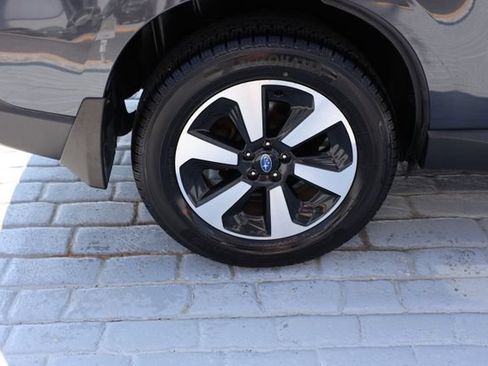 Used 2018 Subaru Forester 2.5i w/ Alloy Wheel Package AWD/4WD image 41