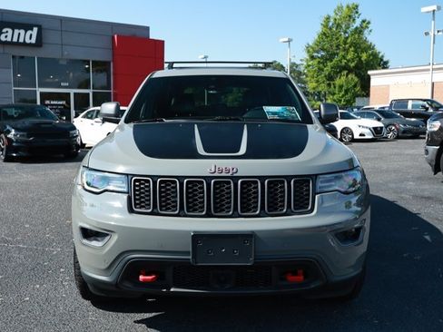 Used 2021 Jeep Grand Cherokee Trailhawk w/ Trailhawk Luxury Group AWD/4WD image 2