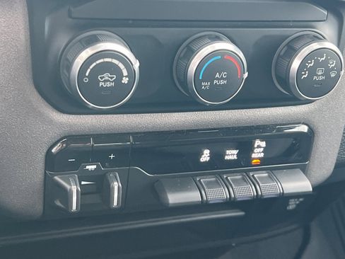 Used 2020 RAM 2500 Tradesman image 19