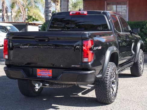 Used 2024 Chevrolet Colorado ZR2 w/ ZR2 Convenience Package III AWD/4WD image 10
