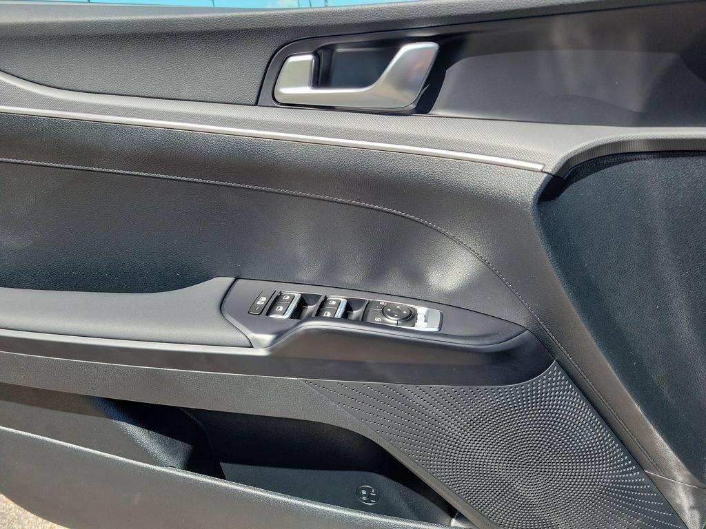 New 2026 Kia K5 LXS FWD image 23
