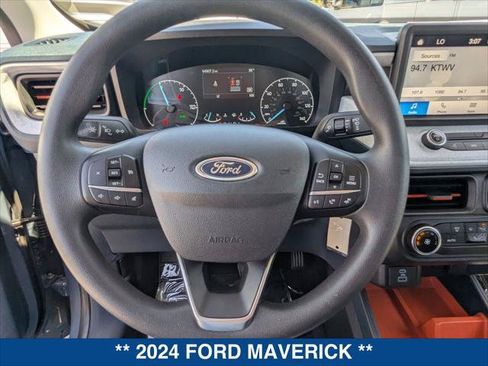 Used 2024 Ford Maverick XLT FWD image 13