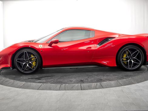 Used 2020 Ferrari 488 Pista Spider image 14