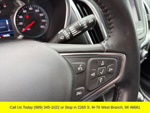 Used 2021 Chevrolet Equinox LT FWD image 25