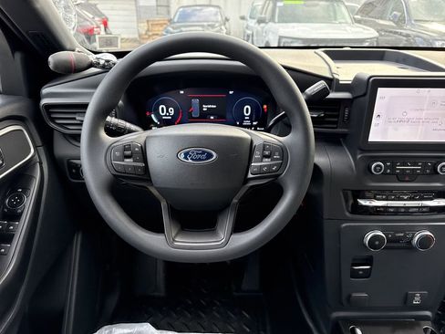 New 2025 Ford Explorer 4WD Police Interceptor image 9