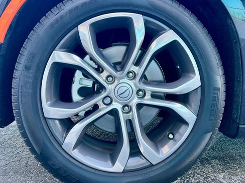 Used 2026 Chrysler Pacifica Pinnacle image 16