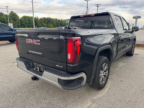 Used 2025 GMC Sierra 1500 SLT AWD/4WD image 6
