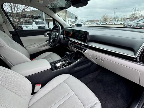 Used 2025 Kia Sorento X-Line EX image 16